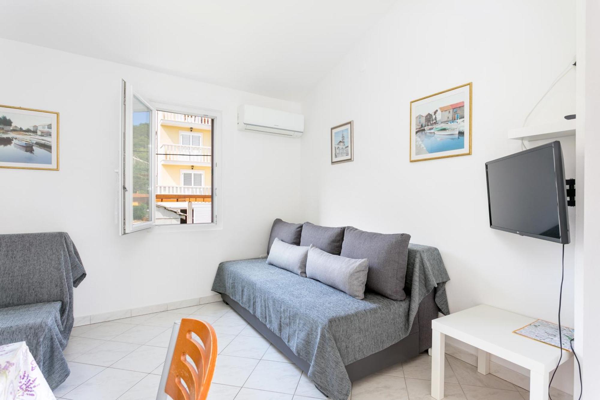 Apartments By The Sea Slatine, Ciovo - 6000 Room photo